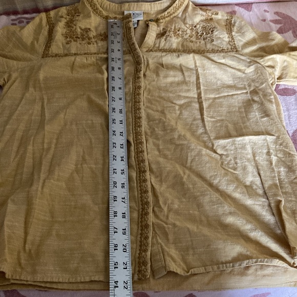 St. John’s bay Embroidered shirt - Picture 10 of 12